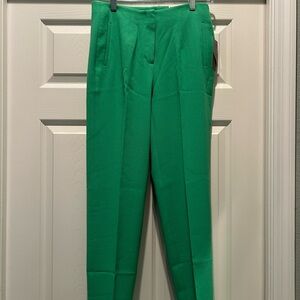 NWT- The Limited gorgeous Green Cropped ankle Pants, light weight